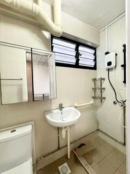 Blk 240 Yishun Ring Road (Yishun), HDB 5 Rooms #556519851